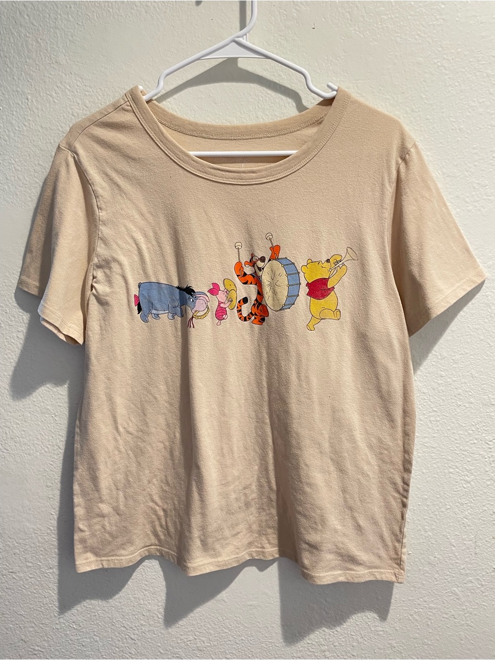 🍯 Disney Parks Vibe Pooh Bear & Friends Tan Graphic Tee L